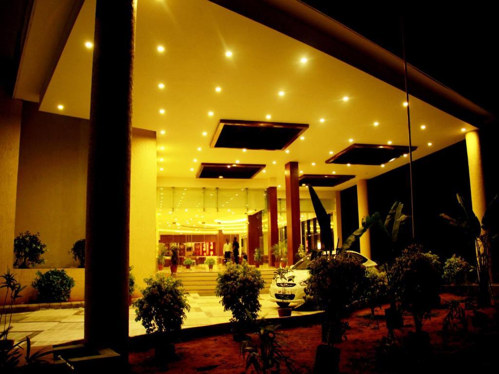 Fortune Select Grand Ridge, Tirupati - Member Itc Hotels' Group Exterior foto The lobby of the hotel