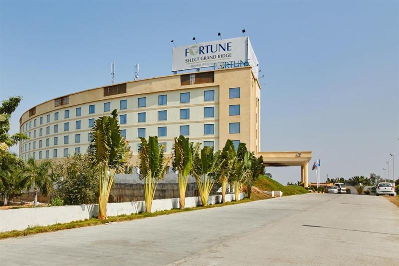 Fortune Select Grand Ridge, Tirupati - Member Itc Hotels' Group Exterior foto Fortune Select Grand Hotel