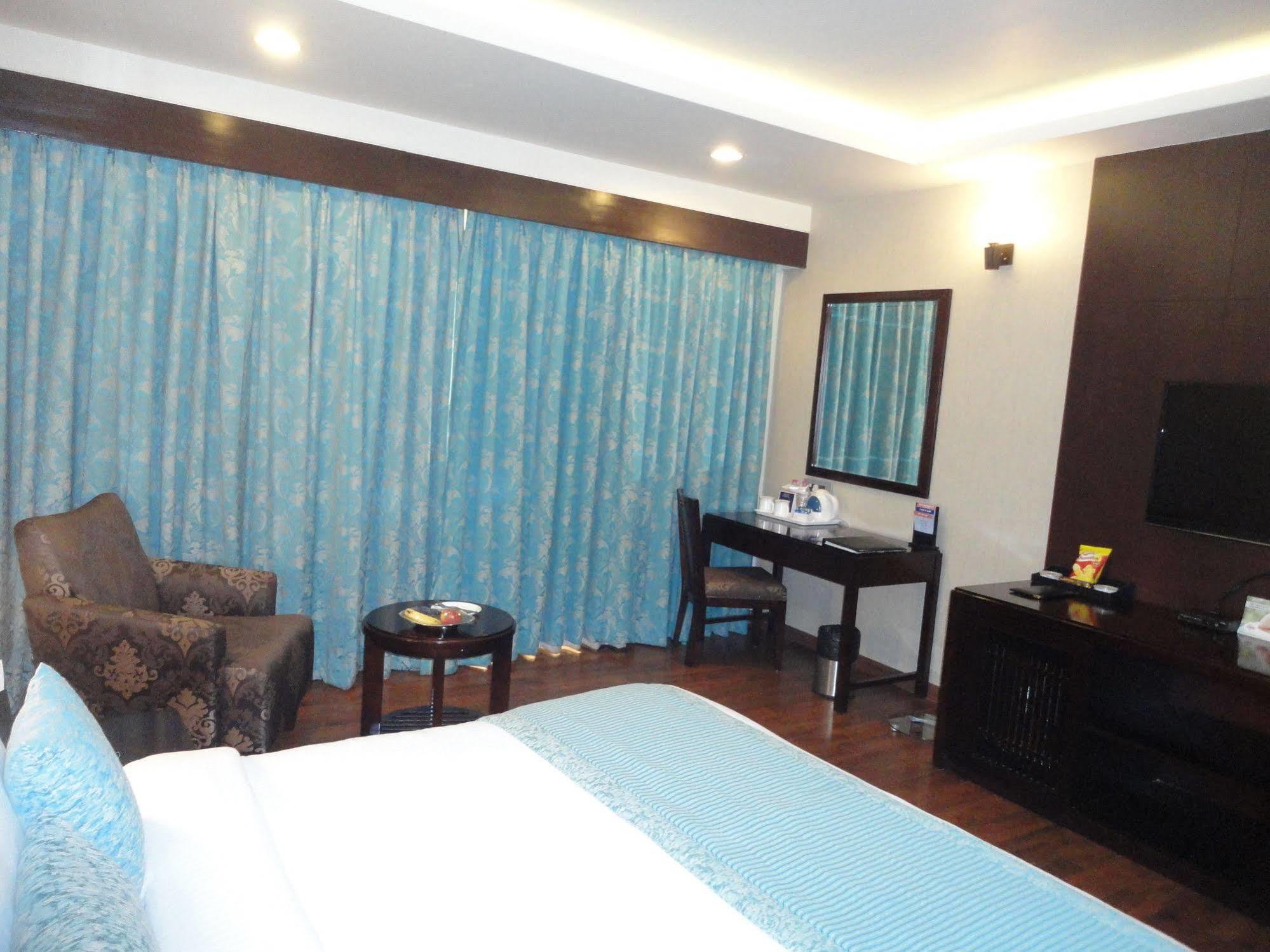 Fortune Select Grand Ridge, Tirupati - Member Itc Hotels' Group Exterior foto A room at the hotel